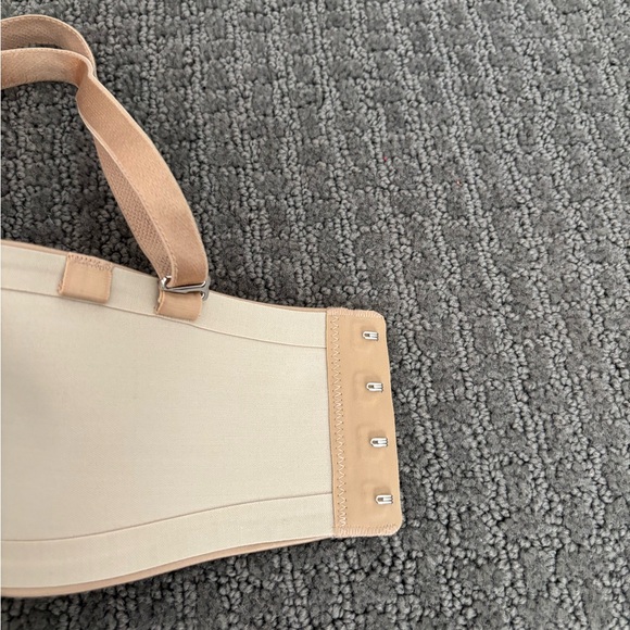 NWT Soma Women's Beige Covertible/Strapless Underwire Bra - Picture 6 of 6